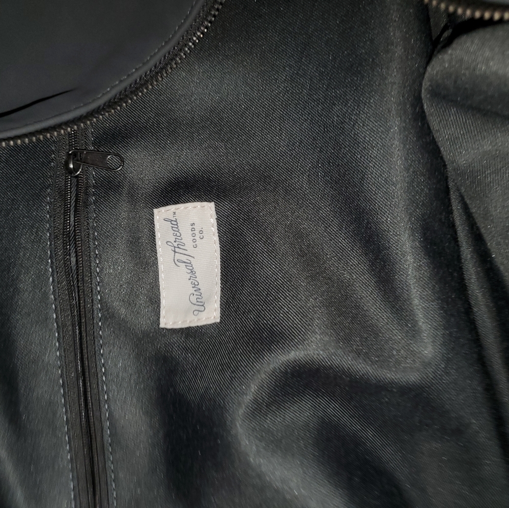 Large Universal Threads - image 3